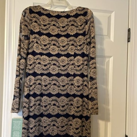 Jessica Howard - Picture 2 of 5